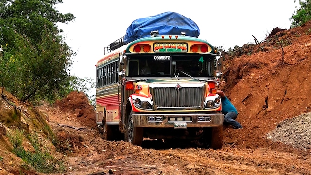 Les Routes De L'impossible Saison 15 épisode 1 Les routes de l'impossible | Guatemala : en terre maya | ICI TOU.TV