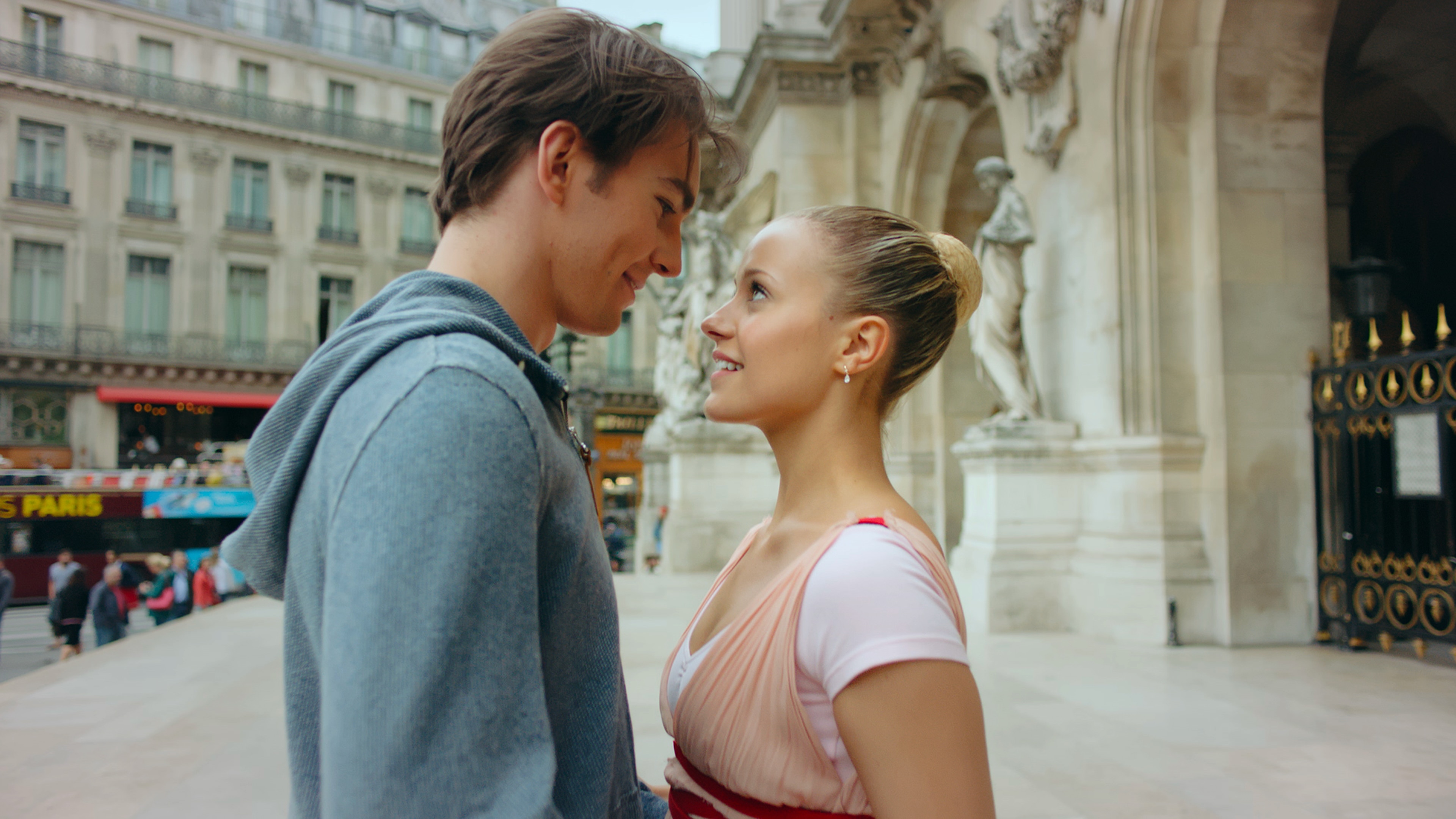 Lena, rêve d'étoile | Séries | ICI TOU.TV